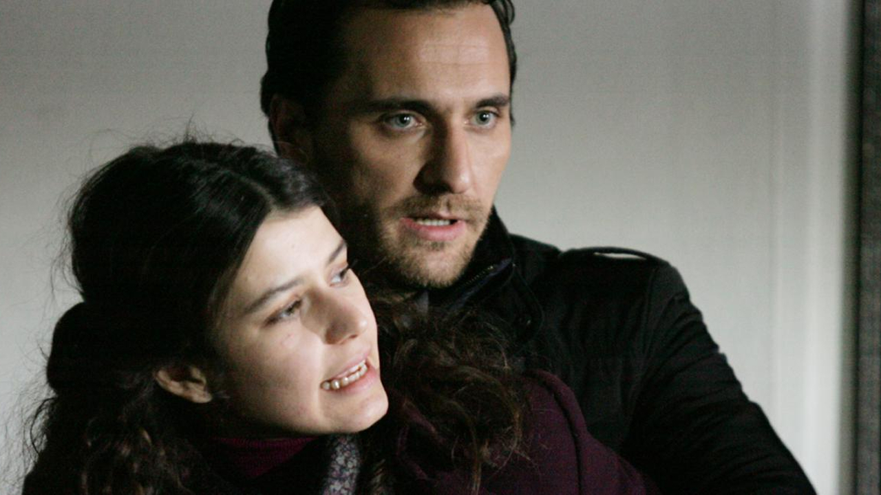 Mustafá e Fatmagül durante a reta final da novela