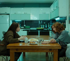 Çene yorulur, kalp yorulmaz...