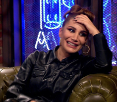 İrem Derici’ye Sinan Akçıl Sürprizi