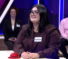 Belli zamanlarda belli yerlerde bir ticari malı sergilemek açılan büyük sergi