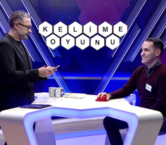 Duvarları süslemek için kullanılan, pişmiş balçık levha