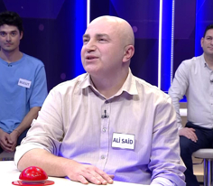 Çeşitli ritüeller için elleri boyamaya yaran toz