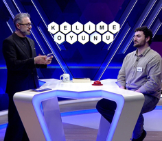 Tanınmış köklü bir aileden gelen kimse