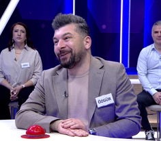 Para ile ilgili, para bakımından, parasal