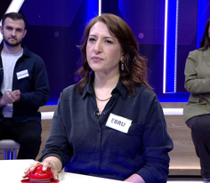 Kimi örtülerin kenarına makineyle yapılan bir süs türü