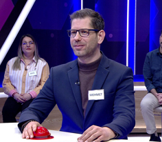 Herhangi bir olguyu bir durumu duyurmak için yayımlanan yazılı veya sözlü haber