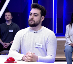 Söz ve davranışlarında incelikten yoksun olan anlamına gelen mecaz bir tabir