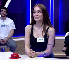 Öykü Berkan’dan Enerjik Performans!