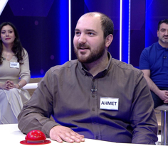 Pusulalarda yönü gösteren sivri uçlu parça