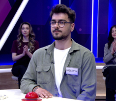 Genellikle cam veya plastikten yapılan, sıvıları muhafaza etmek için kullanılan gereç