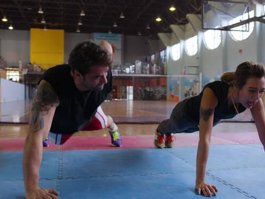 Tangalı spor hocası!