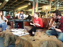 Beren Demirkaya Akustik Performans