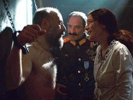 Cevdet ile Azize, Filippos'un elinde!