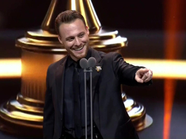 En İyi Romantik Komedi Dizisi Erkek Oyuncu – Kerem Bürsin