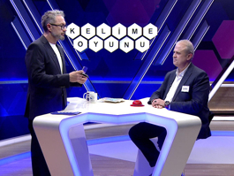 İlgililere belli konular için, bilgi, beceri kazandırmak amacıyla verilen süreli eğitim