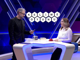 Kadınların saçlarını bir arada tutmaya yarayan araç