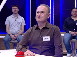 Vücudun dik bir şekilde kollar üzerinde dengede durmasıyla yapılan hareket