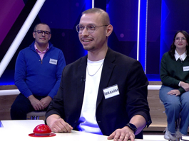 Bir şeye dikkati yönelterek o şeyin bilincine varma