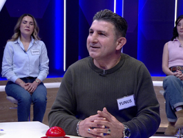 Yeşilimtırak sarı renkte, halojenler grubunun ilk üyesi olan basit element