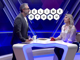 Dört dizelik bölümlerden oluşmuş şiir