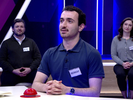 Saman renginin bir veya birkaç ton açığı olan renk