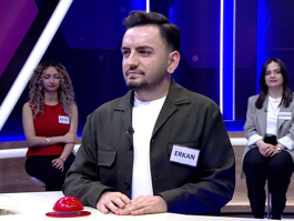 Tiyatroda sahnede oynanmak için yazılmış oyun