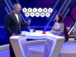 Açık denizde, gökle yerin birleşir gibi göründüğü yer
