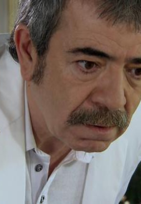 Adnan Bey her şeyi öğreniyor!