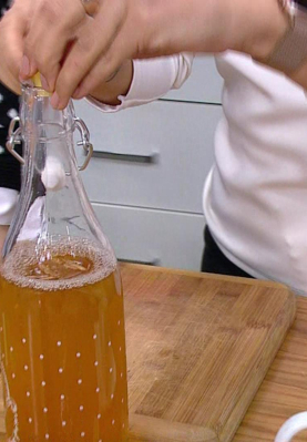 Tarçın ve Zencefilli Kombucha Çayı