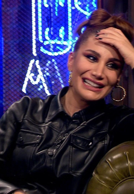 İrem Derici’ye Sinan Akçıl Sürprizi