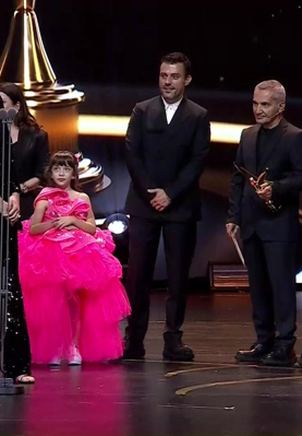 En İyi İnternet Dizisi – Kulüp