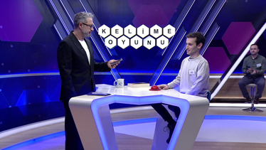 Mecaz olarak, gösterişli olma durumu anlamına gelen bir söz