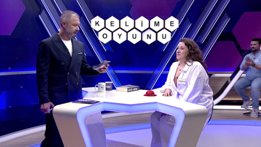 Açılıp kapanan küçük cep bıçağı