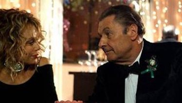 AŞIKLAR KULÜBÜ - Fragman