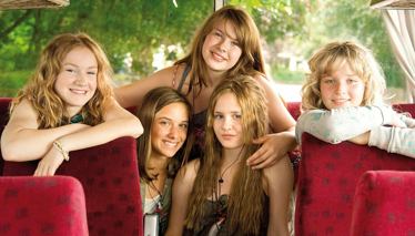 ÇILGIN PİLİÇLER - Fragman