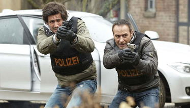 Kobra Takibi Fragman