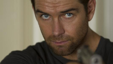 Banshee l Sezon: 1 Bölüm: 7. Behold A Pale Rider