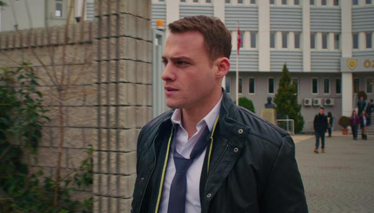 Güneşi Beklerken 32. Bölüm