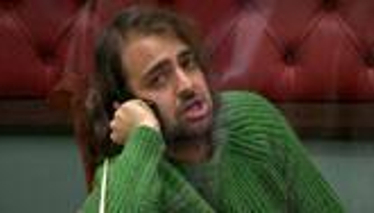 Orçun, Selahattin ve Gülistan'a oyun oynuyor