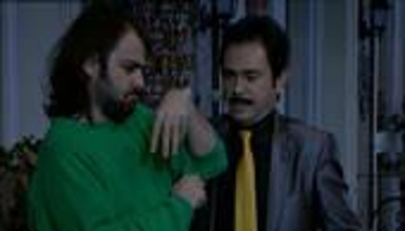 Orçun, muskayı koluna saat yaptı