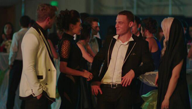 Kıskandıran tanışma