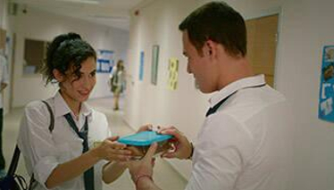 Zeynep'ten Kerem'e özel kek