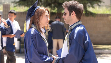 Güneşi Beklerken 53. Bölüm