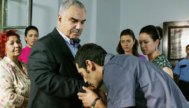 Yaprak Dökümü 83. Bölüm