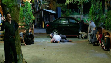 Çatışmanın ortasında kaldılar