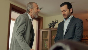 Senin gibi evlat olmaz olsun!