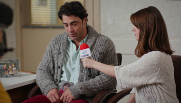 Ali sesini duyurmaya çalışıyor!