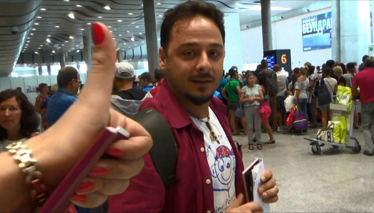 "Rusya'ya da geldin karıcığım, tebrikler"