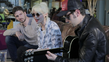 Nükleer Başlıklı Kız - Emre Kızılırmak Akustik Performans