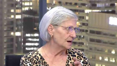 Alzheimer’lı olmak mı zor, hastaya bakmak mı?